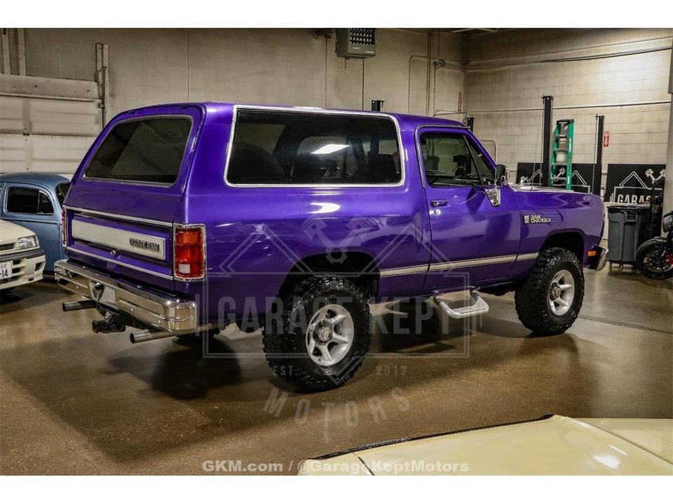1989 Dodge Ramcharger - Image 9 of 31