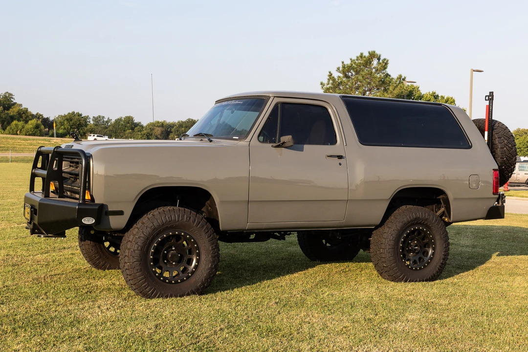 1989 Dodge Ramcharger - Image 9 of 31