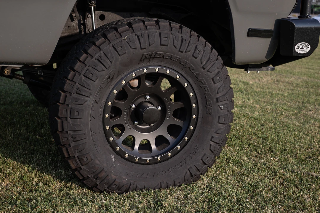 1989 Dodge Ramcharger - Image 28 of 31
