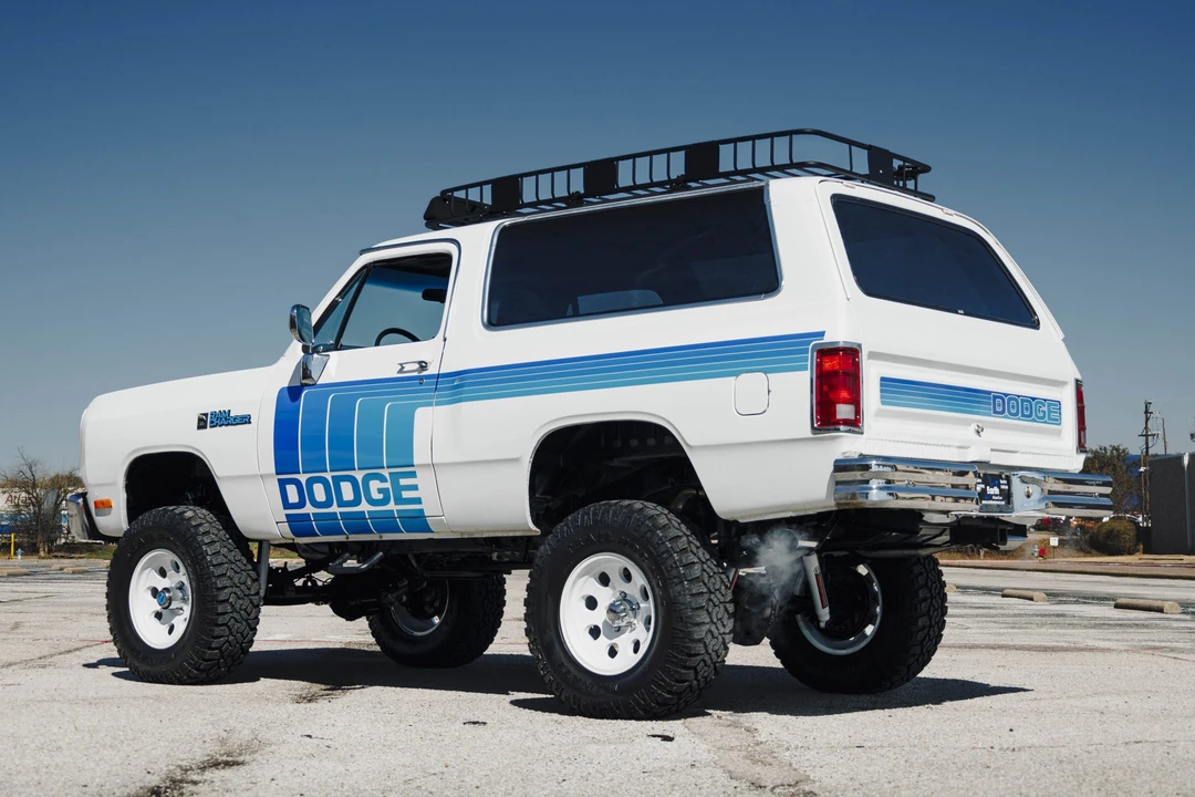 1989 Dodge Ramcharger - Image 7 of 31