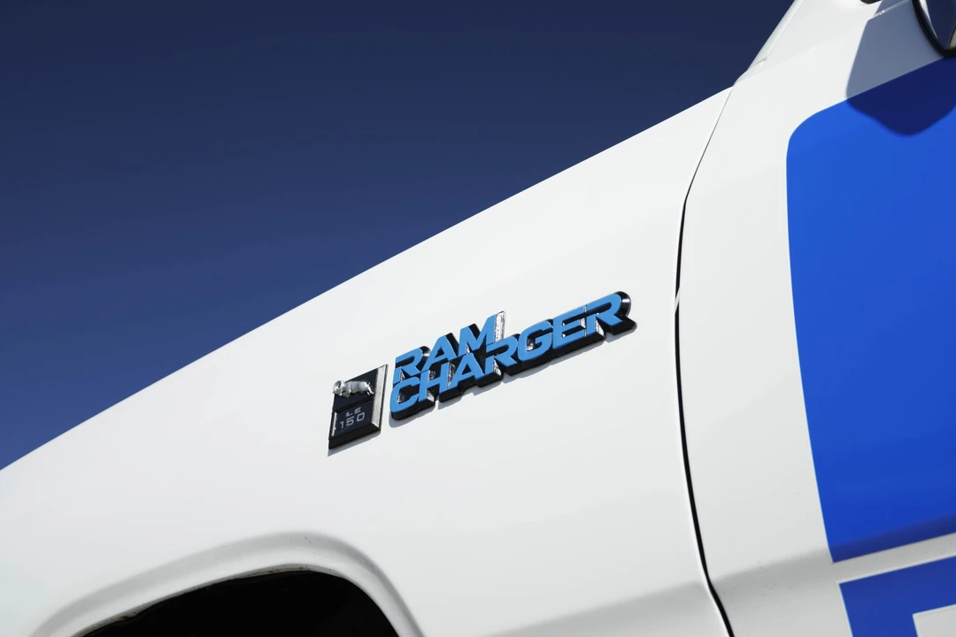 1989 Dodge Ramcharger - Image 13 of 31