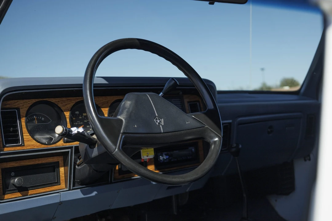 1989 Dodge Ramcharger - Image 27 of 31