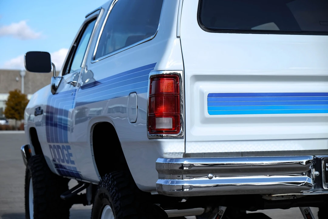 1989 Dodge Ramcharger - Image 15 of 31