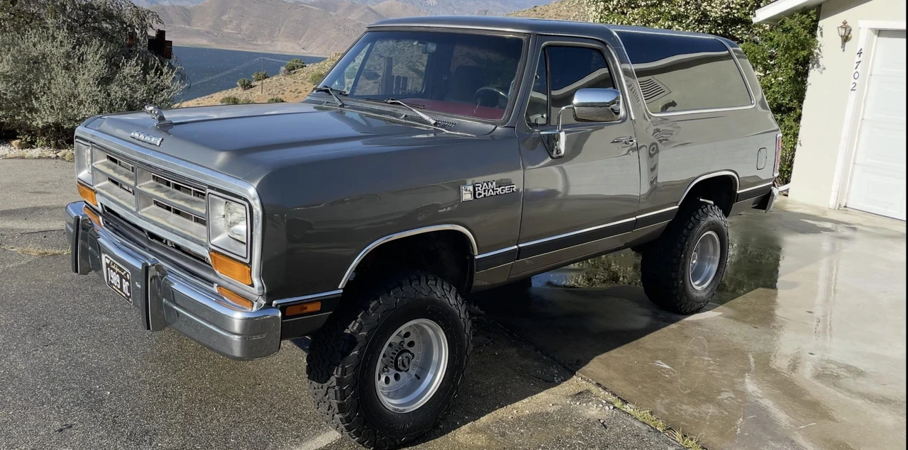 1989 Dodge Ramcharger - Image 26 of 31