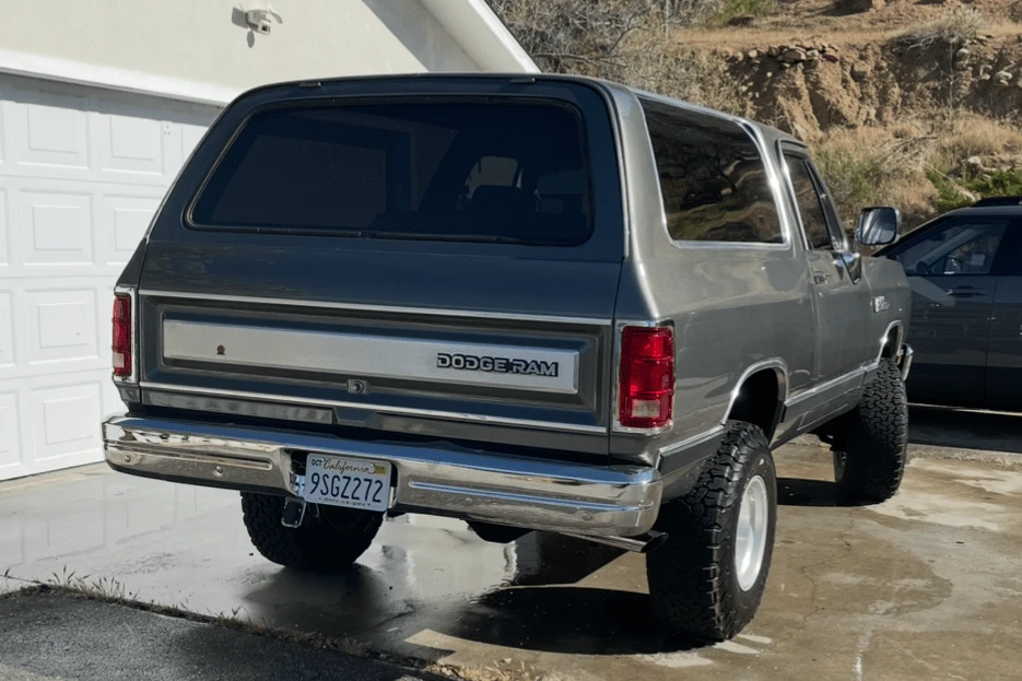 1989 Dodge Ramcharger - Image 16 of 31