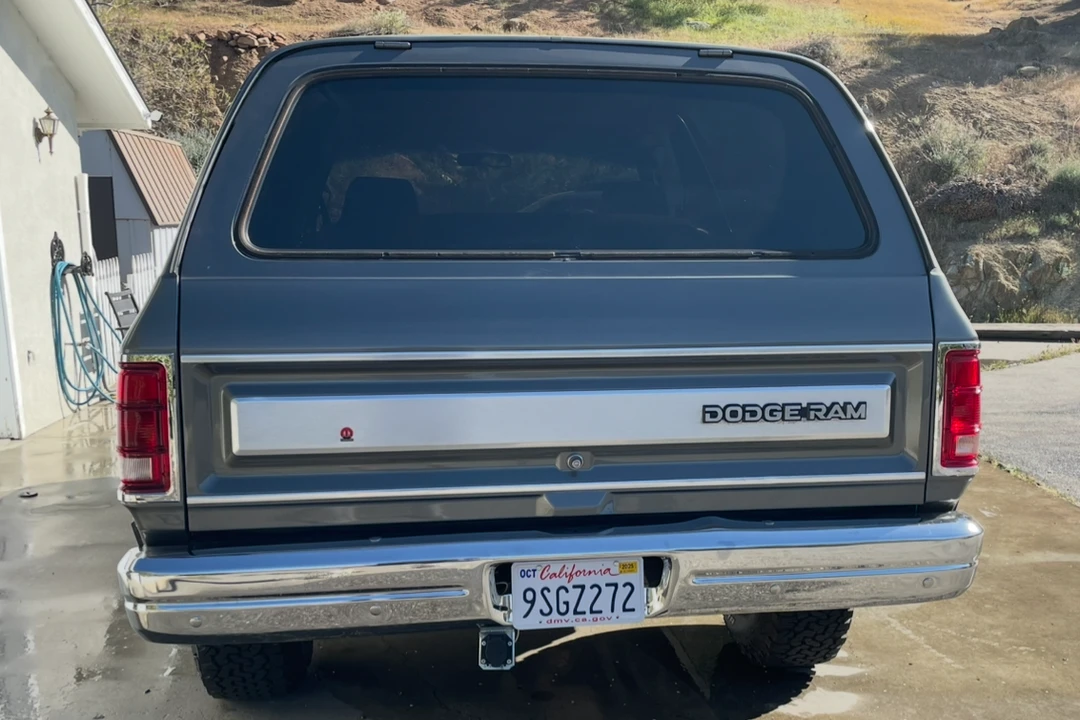 1989 Dodge Ramcharger - Image 13 of 31