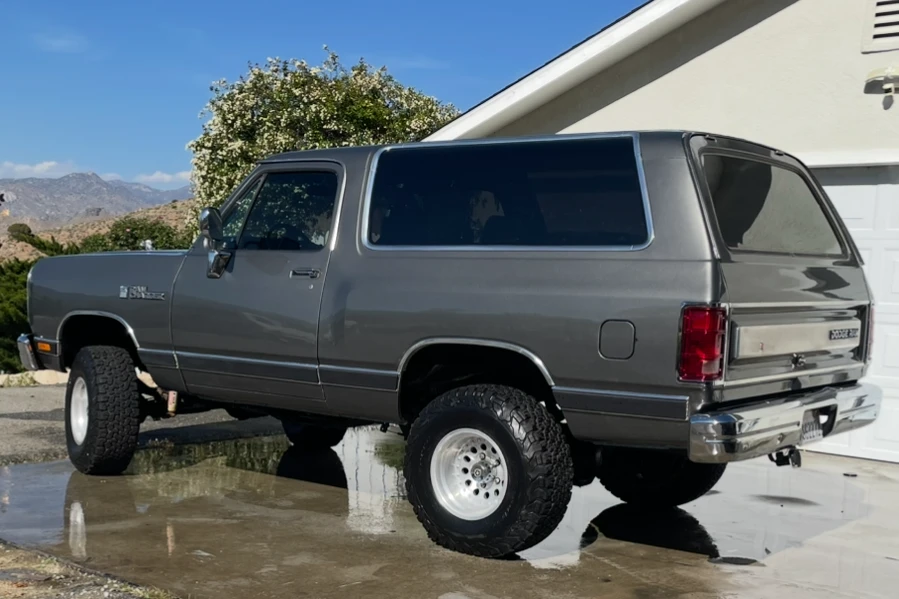 1989 Dodge Ramcharger - Image 11 of 31