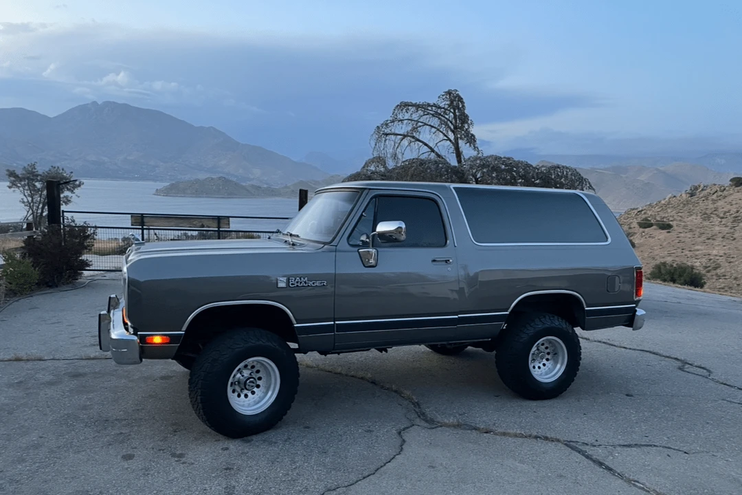 1989 Dodge Ramcharger - Image 22 of 31
