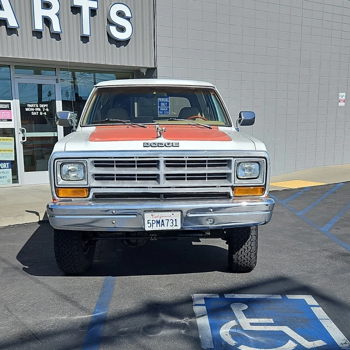 1989 Dodge Ramcharger - Image 2 of 15