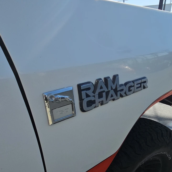 1989 Dodge Ramcharger - Image 7 of 15
