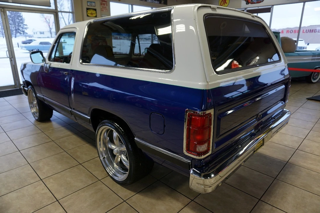 1989 Dodge Ramcharger - Image 6 of 21