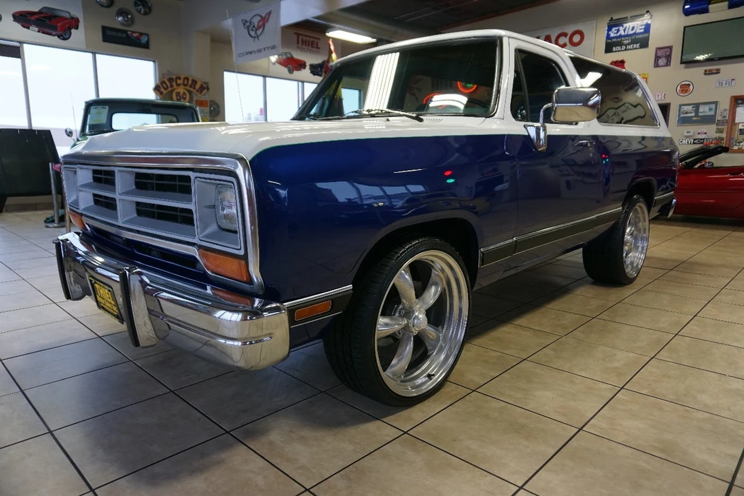 1989 Dodge Ramcharger - Image 3 of 21