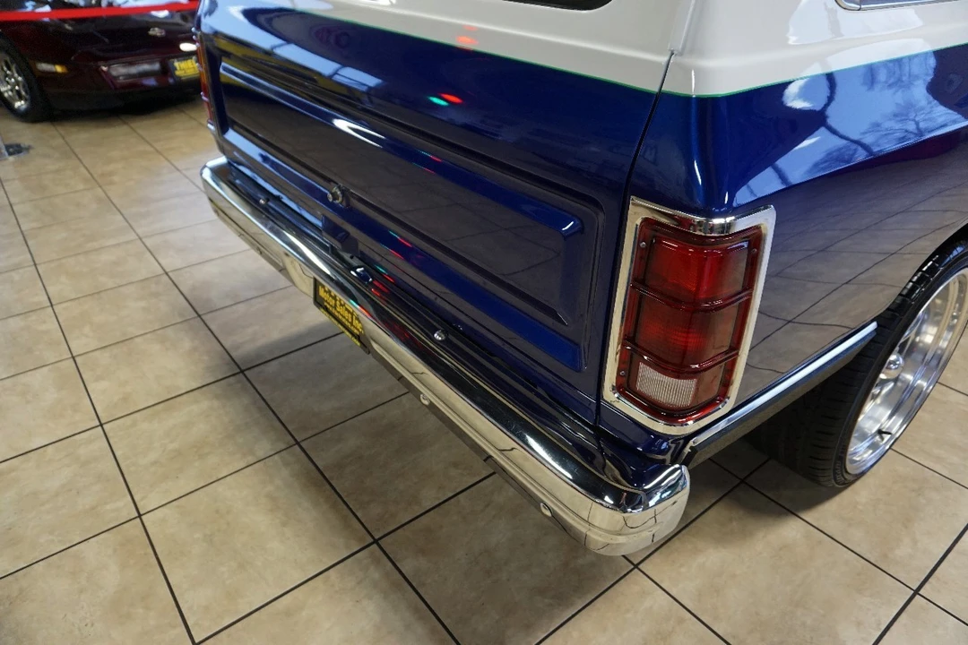 1989 Dodge Ramcharger - Image 19 of 21