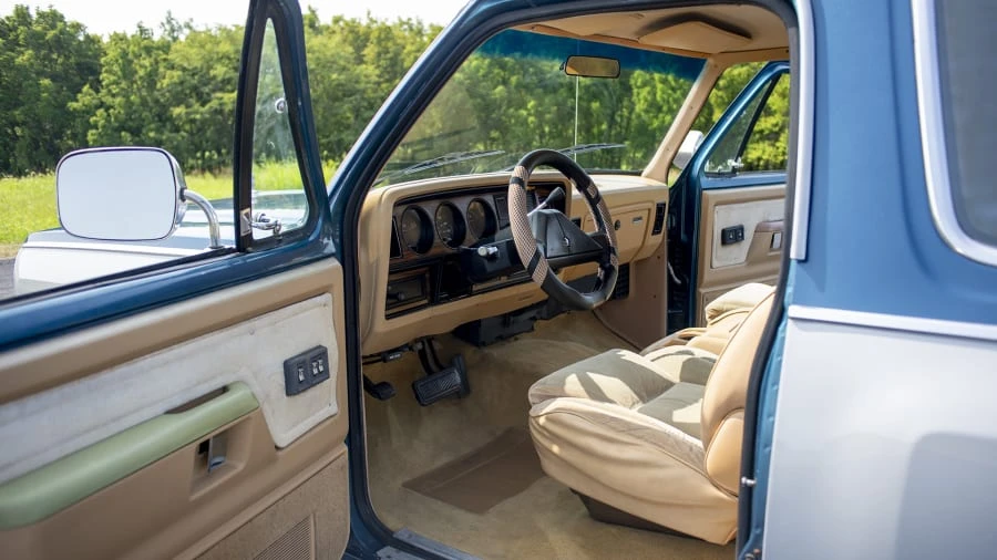 1989 Dodge Ramcharger - Image 9 of 13