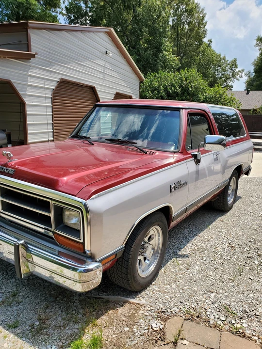 1989 Dodge Ramcharger - Image 10 of 31