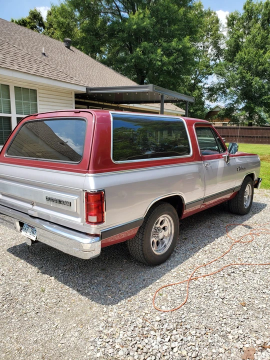 1989 Dodge Ramcharger - Image 11 of 31