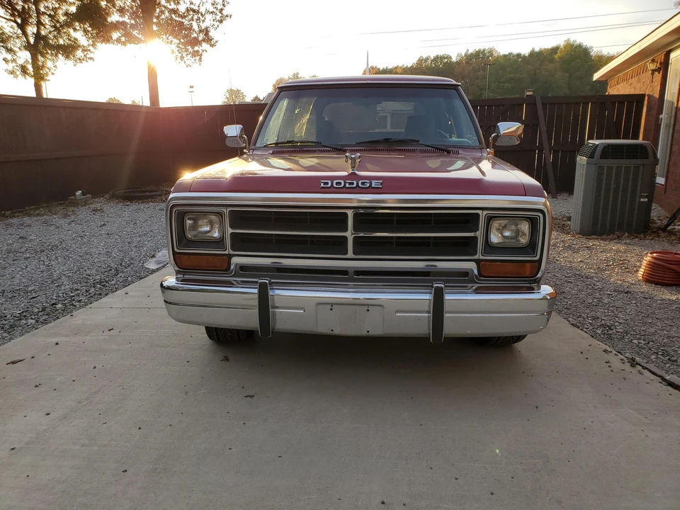 1989 Dodge Ramcharger - Image 8 of 31