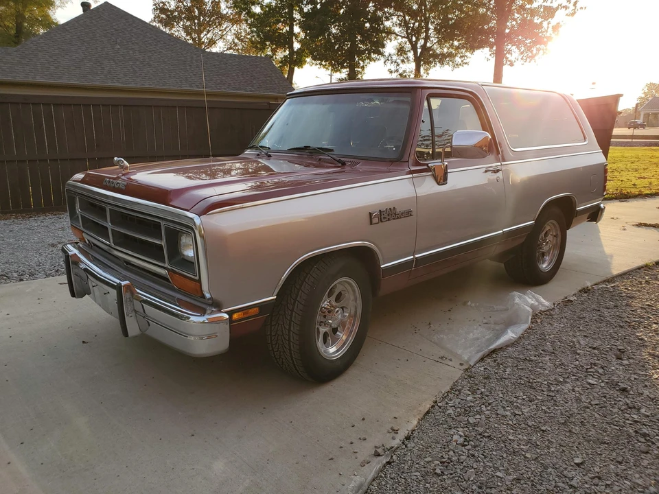 1989 Dodge Ramcharger - Image 2 of 31
