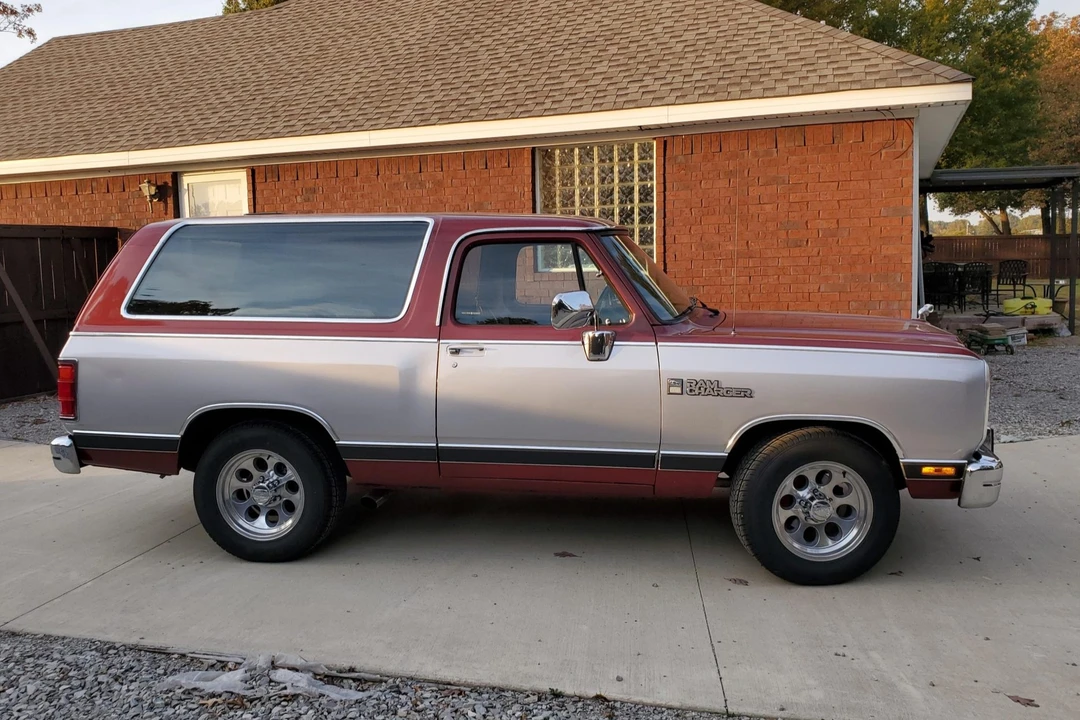1989 Dodge Ramcharger - Image 7 of 31