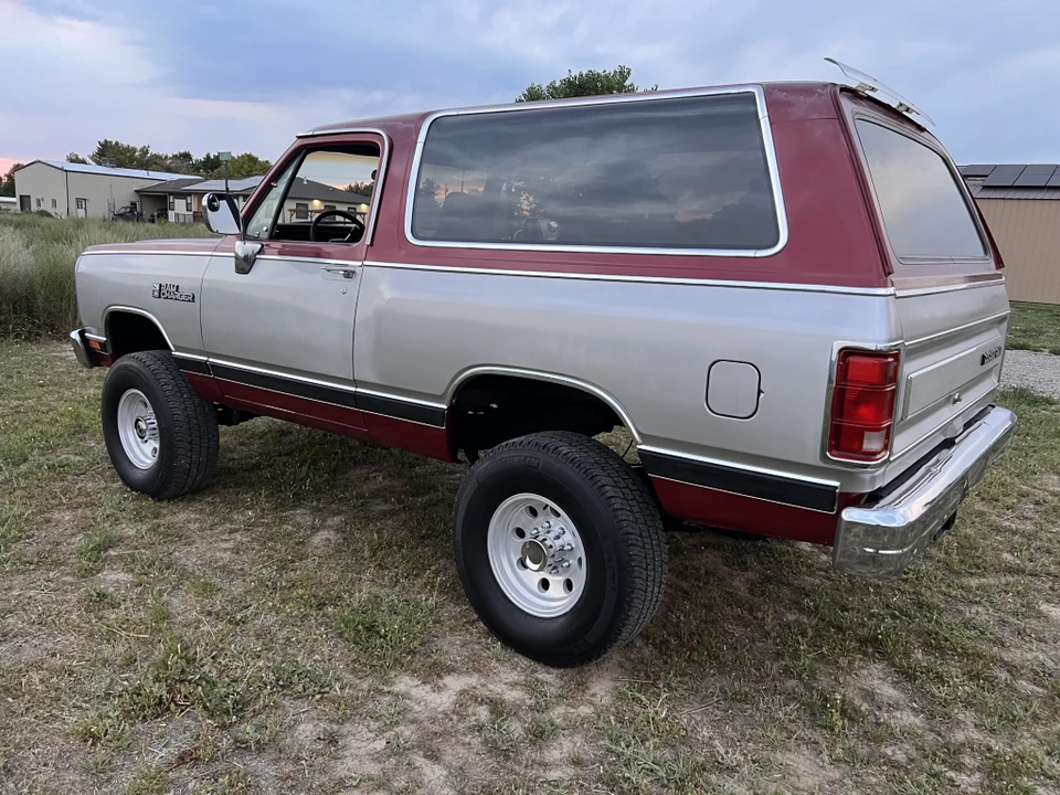 1989 Dodge Ramcharger - Image 4 of 31