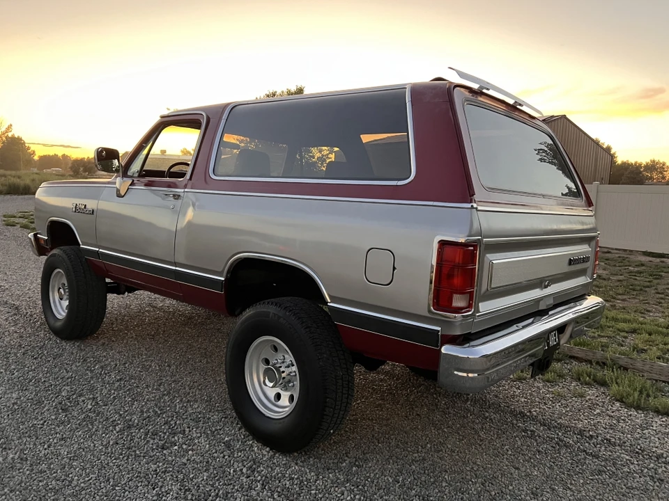 1989 Dodge Ramcharger - Image 4 of 31