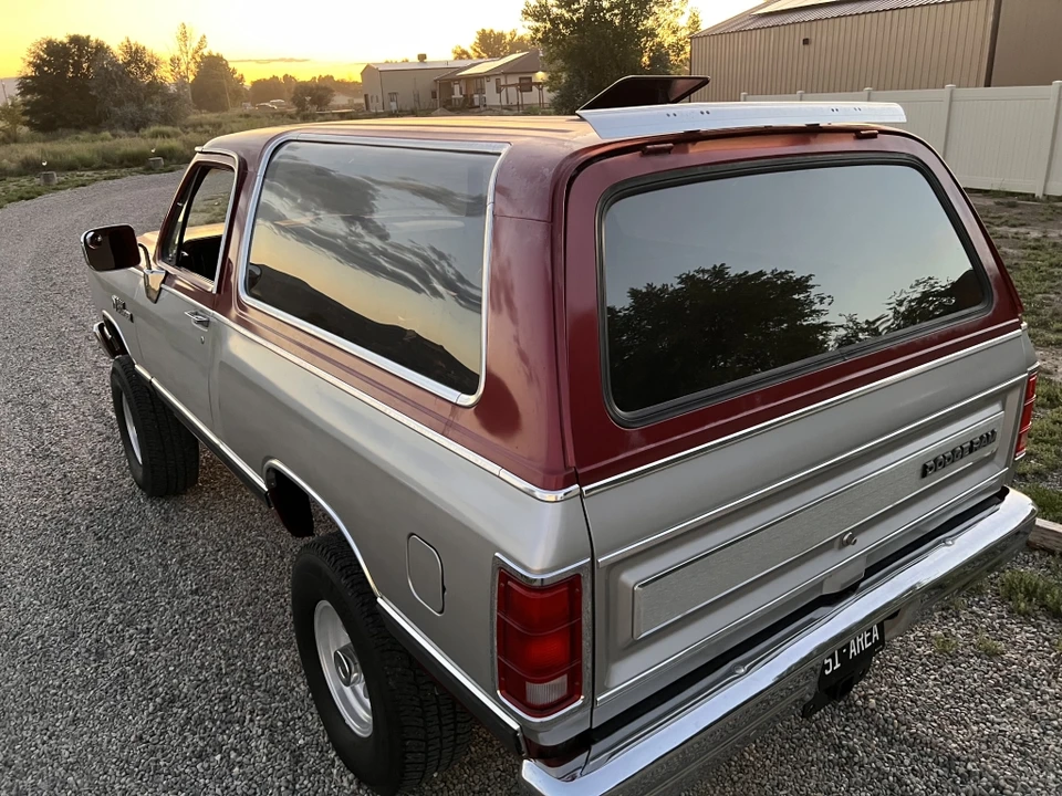 1989 Dodge Ramcharger - Image 8 of 31
