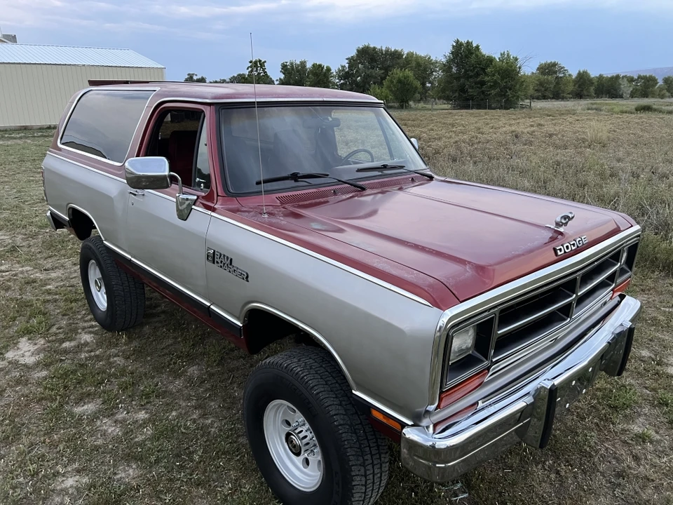 1989 Dodge Ramcharger - Image 13 of 31