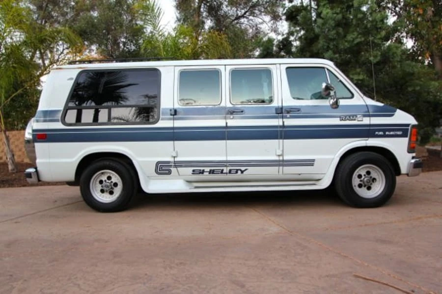 1989 Dodge Ram Van - Image 9 of 10
