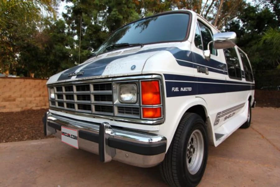 1989 Dodge Ram Van - Image 10 of 10