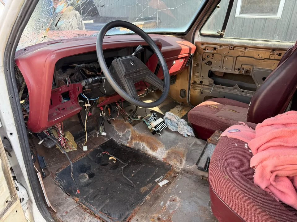 1989 Dodge Ramcharger - Image 14 of 20