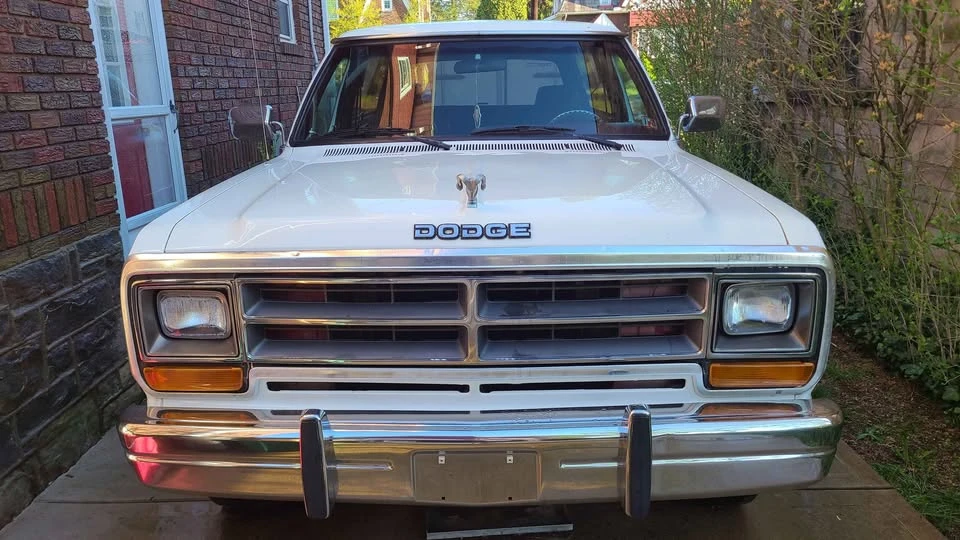 1989 Dodge Ramcharger - Image 4 of 15