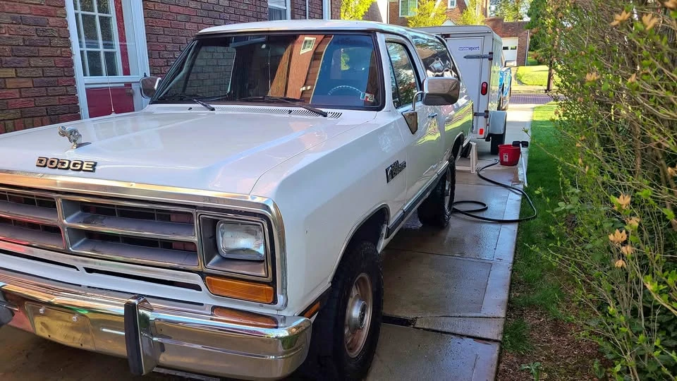1989 Dodge Ramcharger - Image 2 of 15