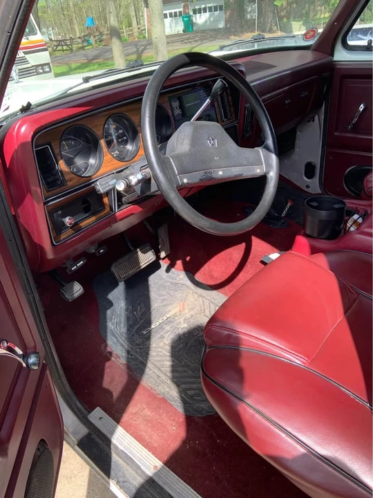 1989 Dodge Ramcharger - Image 8 of 10