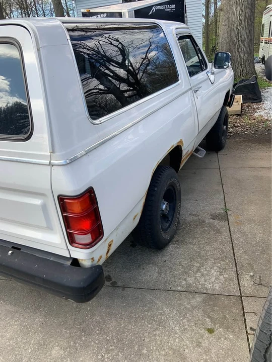 1989 Dodge Ramcharger - Image 2 of 10