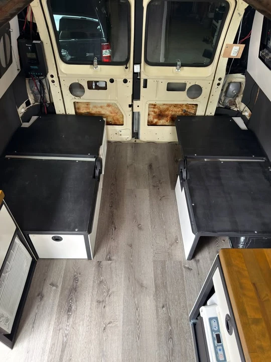 1989 Dodge Ram Van - Image 11 of 19