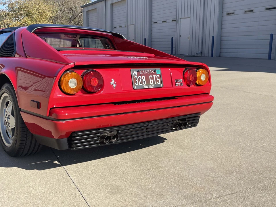 1989 Ferrari 328 GTS - Image 12 of 31
