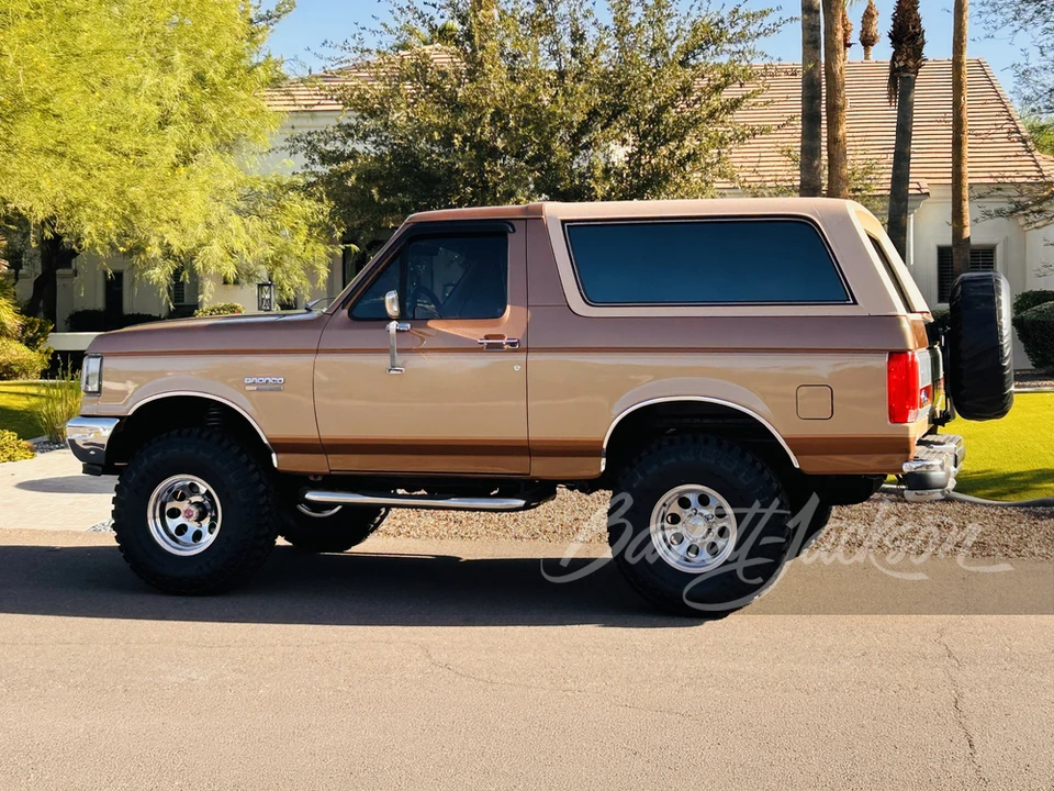 1989 Ford Bronco 4th Gen - Image 2 of 12