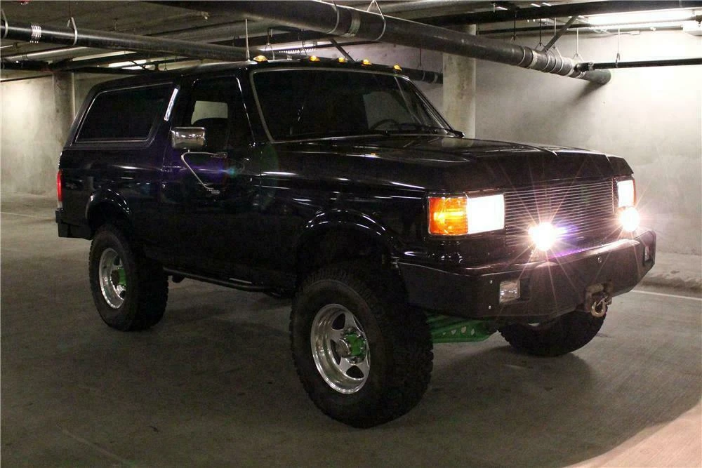 1989 Ford Bronco 4th Gen - Image 2 of 5