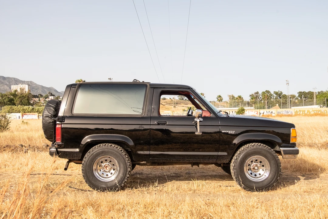 1989 Ford Bronco II - Image 13 of 31