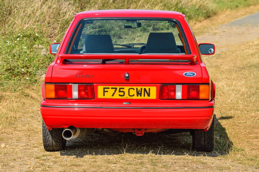 1989 Ford Escort - Image 11 of 31