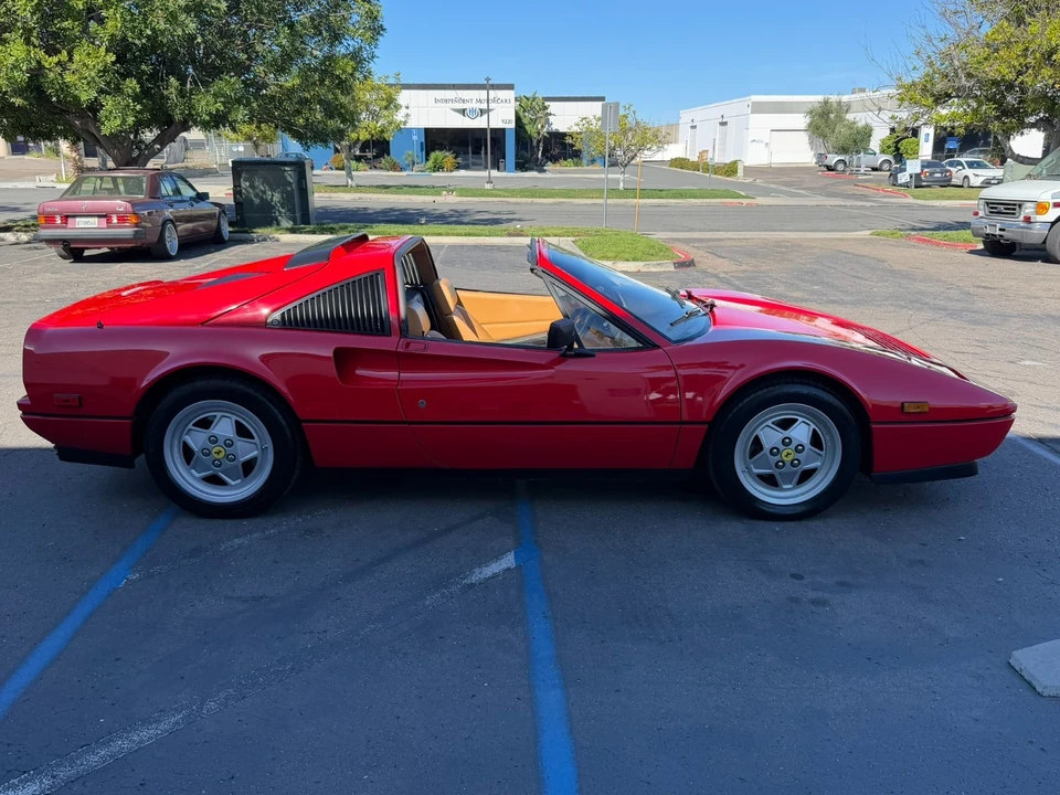 1989 Ferrari 328 - Image 10 of 21
