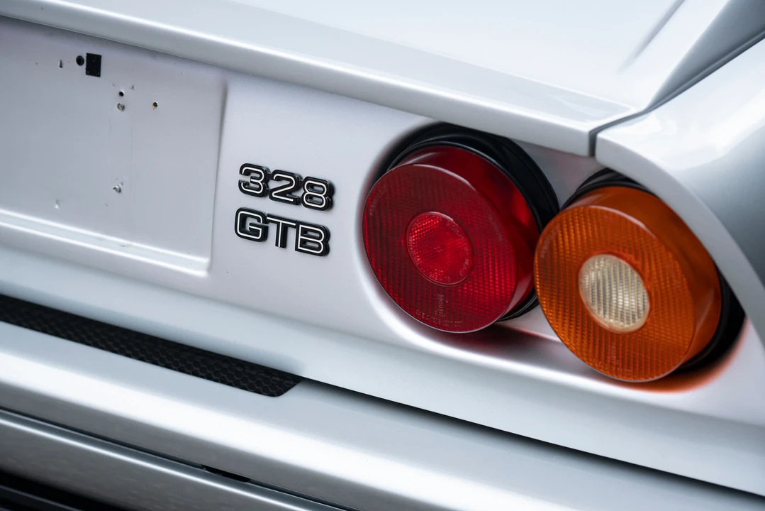 1989 Ferrari 328 GTB - Image 7 of 31