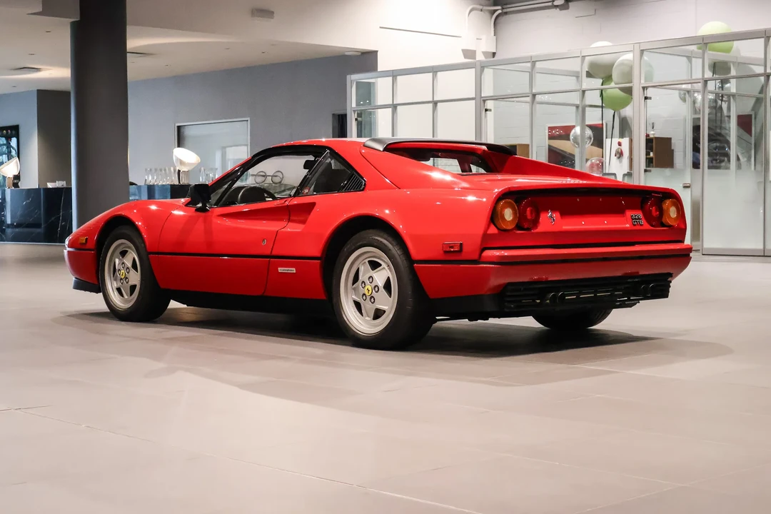 1989 Ferrari 328 GTB - Image 9 of 31