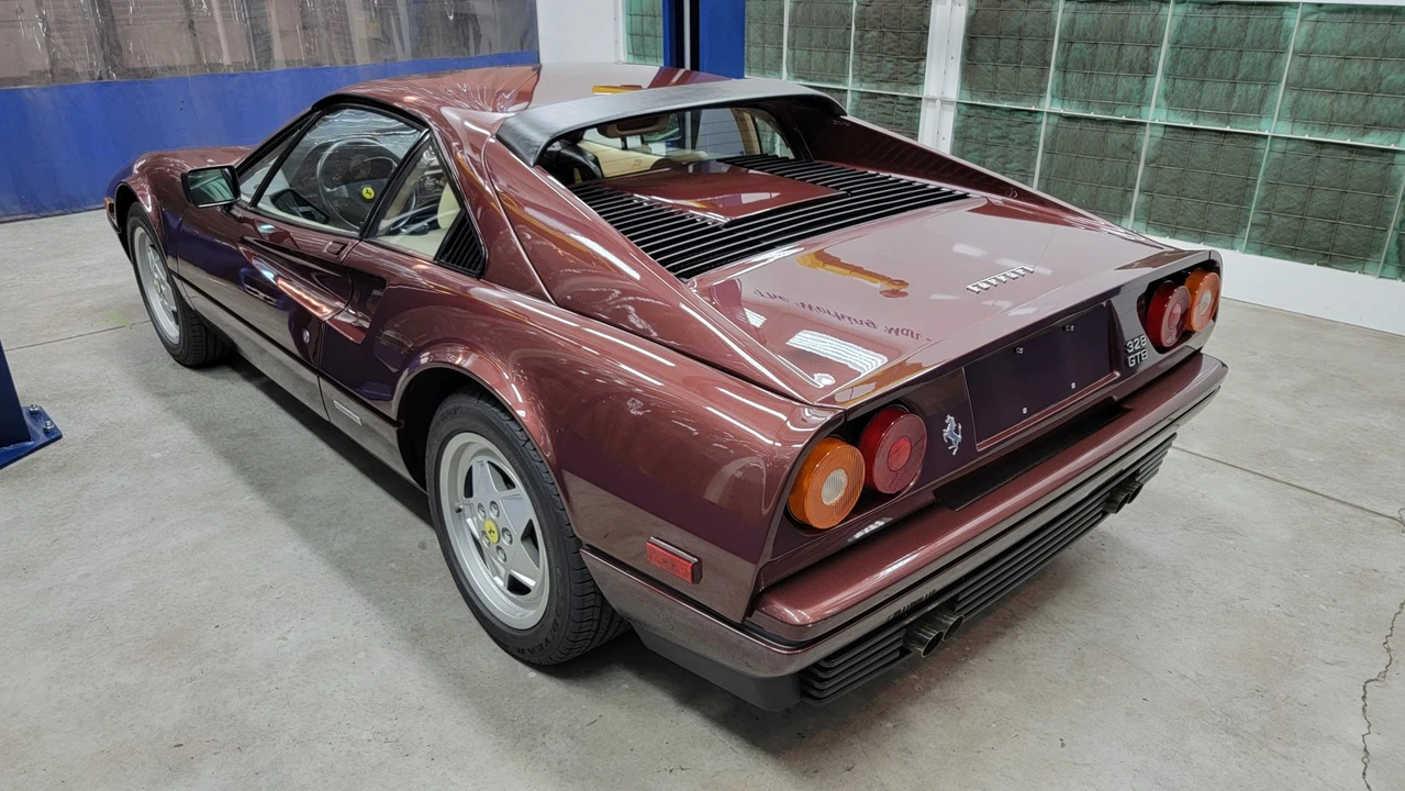 1989 Ferrari 328 GTB - Image 18 of 31