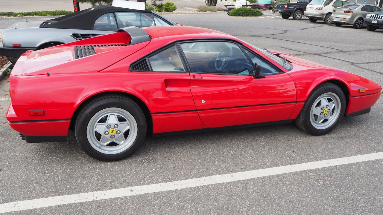 1989 Ferrari 328 GTB - Image 2 of 31