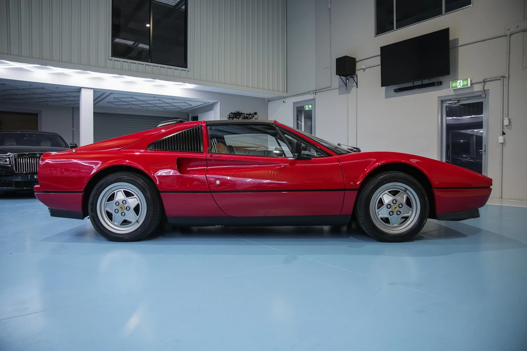 1989 Ferrari 328 GTS - Image 8 of 31
