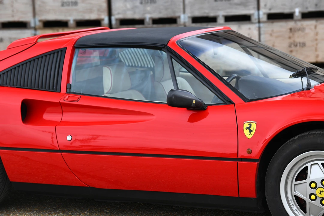 1989 Ferrari 328 GTS - Image 2 of 31