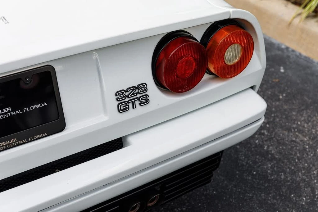 1989 Ferrari 328 GTS - Image 15 of 31