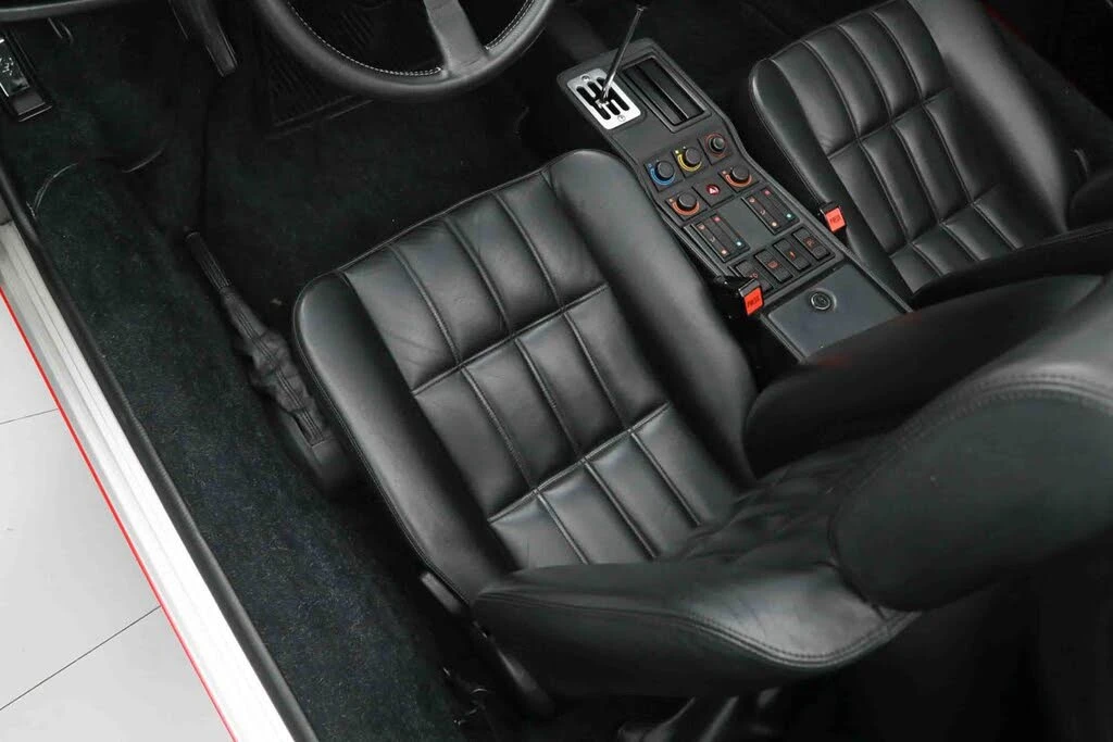 1989 Ferrari 328 GTS - Image 24 of 31