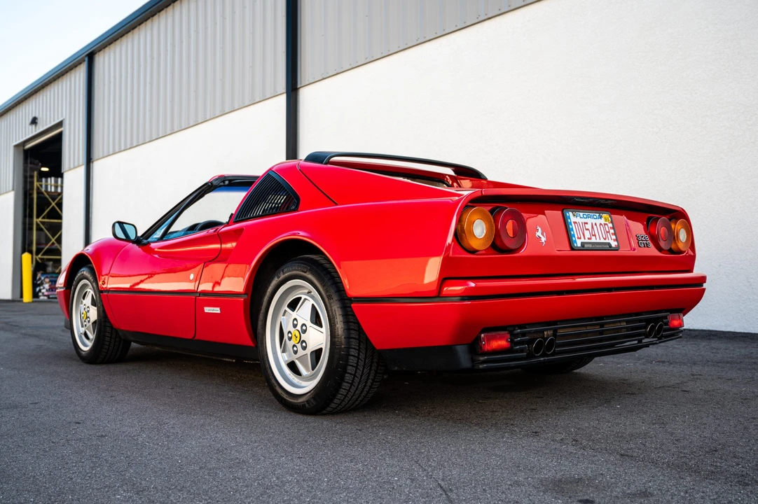 1989 Ferrari 328 GTS - Image 19 of 31